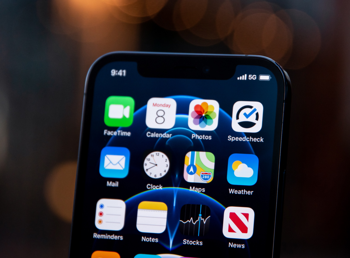 城区苹果手机维修分享为什么 iPhone 12 在冬季会自动关机 